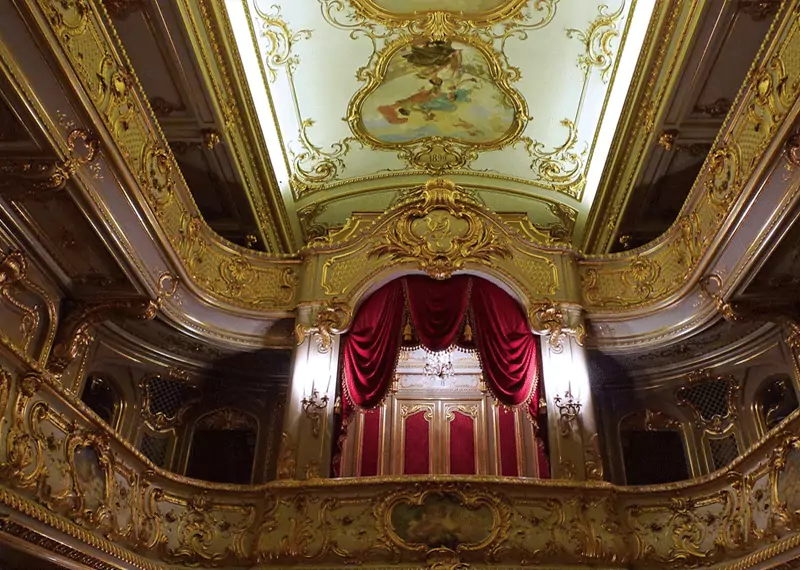 Visita al Palacio Yusupov — Interiores aristocráticos e historia de Rasputín