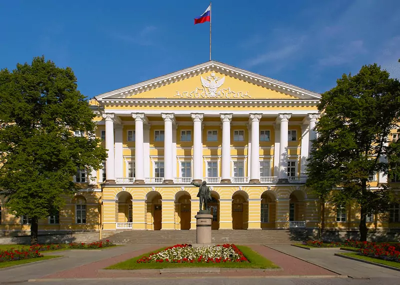 Tour privado de historia política de San Petersburgo